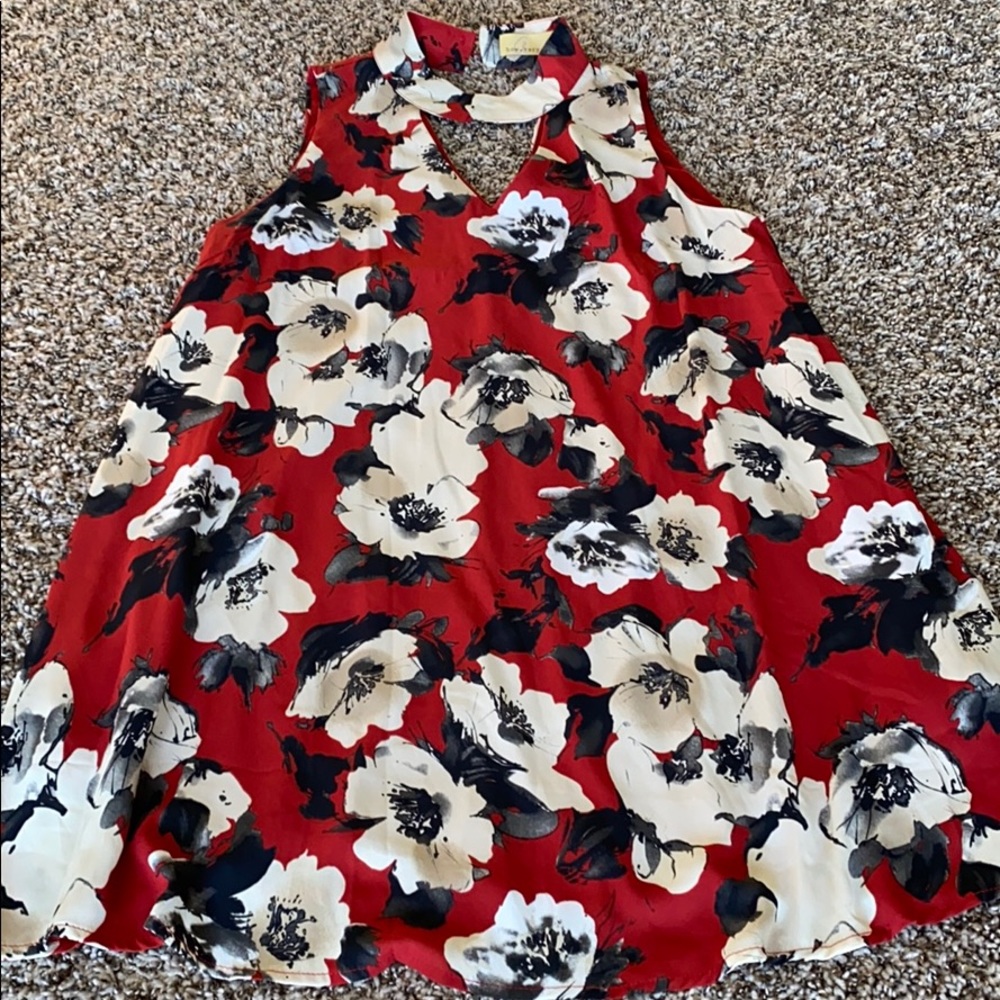 Floral shift dress.